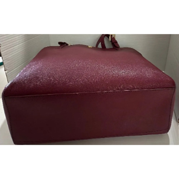 Tory Burch Burgundy Saffiano Leather Emerson Tote Bag w/Gold Tone Hardware - Picture 5 of 11